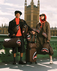 THE PRIVATE JET SHARK CLUB MESSENGER SLING | Sprayground Special Offer