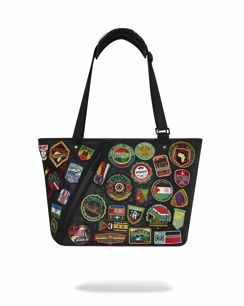 A.I. THE 54 (PATCHES OF AFRICA) CARGO TOTE | Sprayground Savings