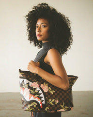 SHARKFLOWER TOTE | Sprayground Special Offer