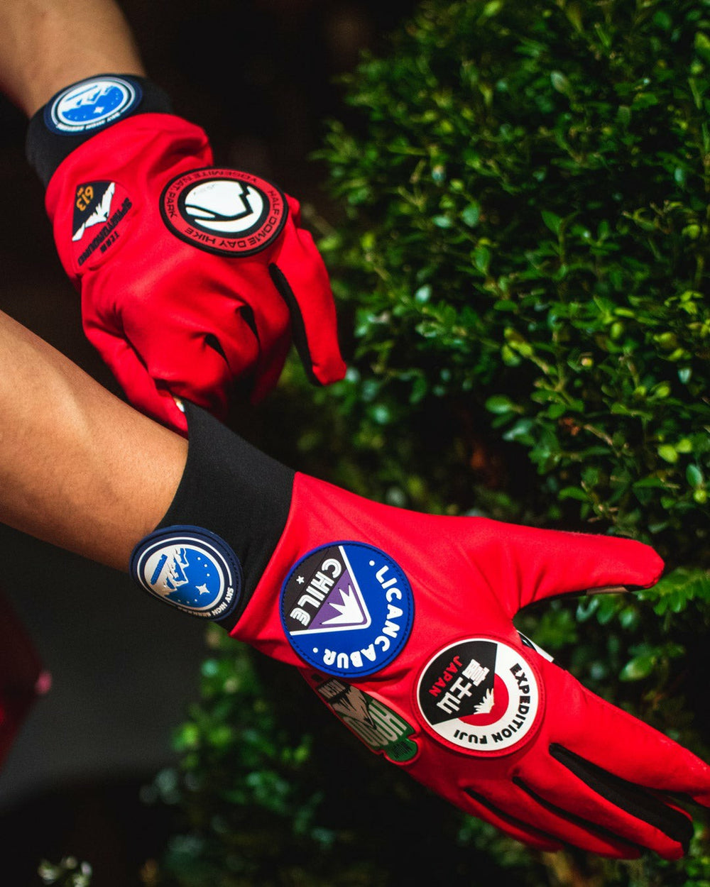 THE GLOBAL EXPEDITION GLOVES | Sprayground On Sale