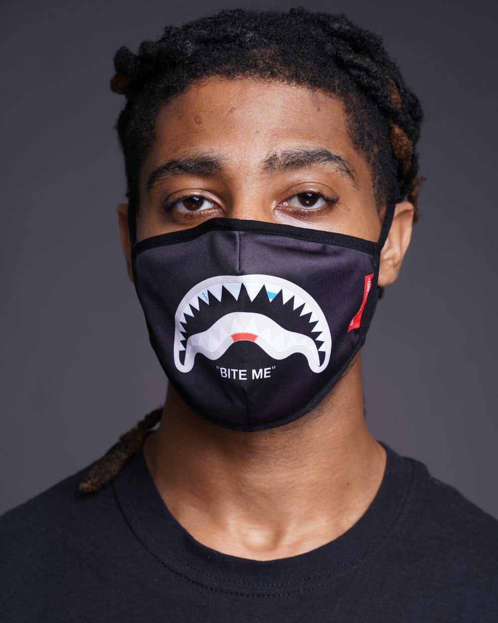 BITE ME SHARK (BLK) POLYESTER FACE MASK | Sprayground Limited Offer
