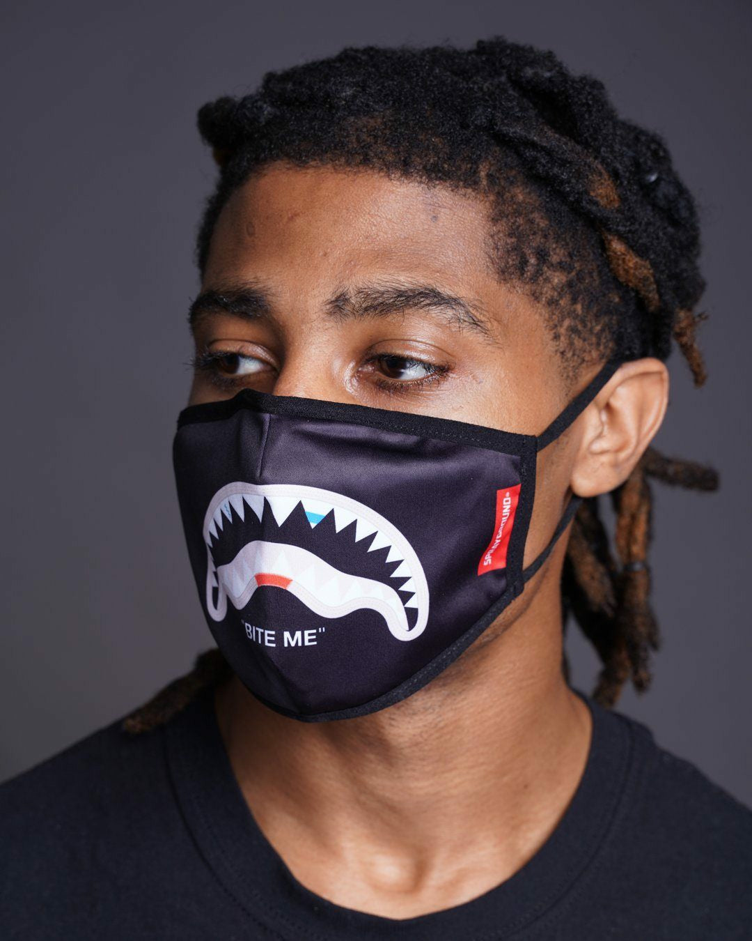 BITE ME SHARK (BLK) POLYESTER FACE MASK | Sprayground Limited Offer