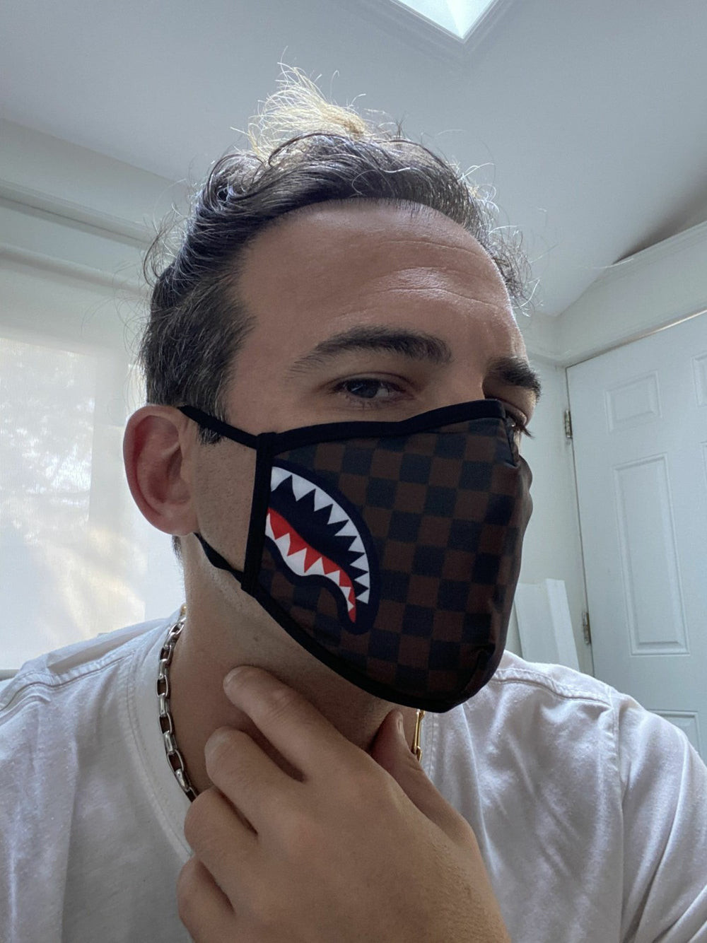 ADULT SHARKS IN PARIS (SIDE SHARK) FORM-FITTING FACE MASK | Sprayground Bargain