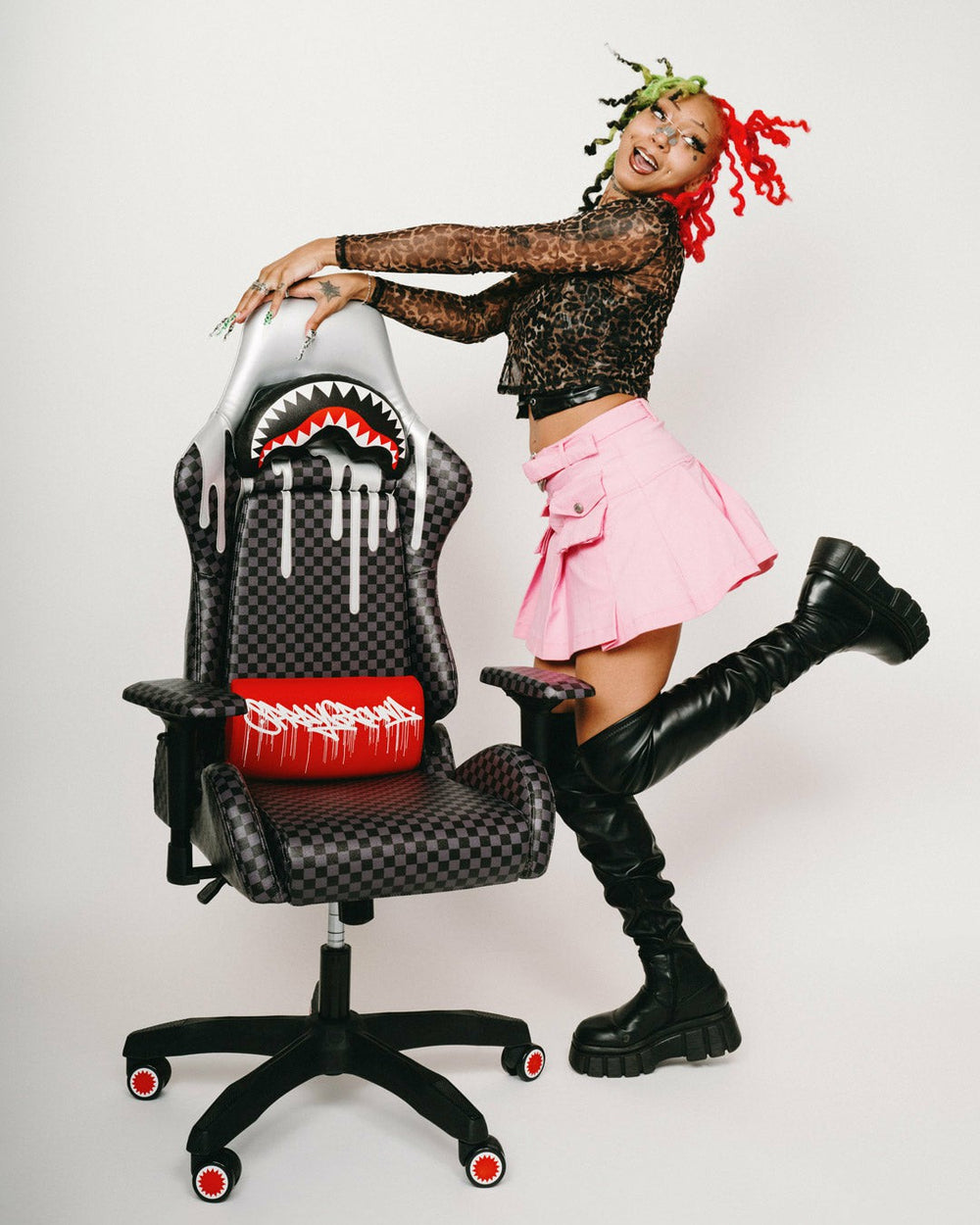 GHOST DRIP SHARK CHAIR | Sprayground Limited Offer