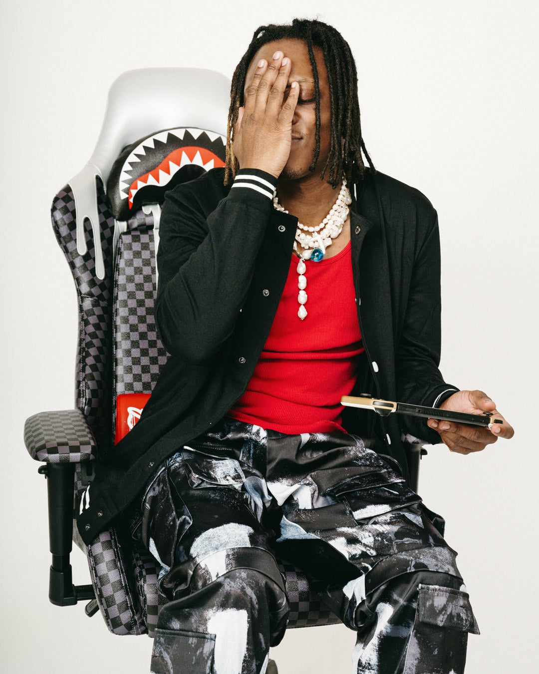GHOST DRIP SHARK CHAIR | Sprayground Limited Offer