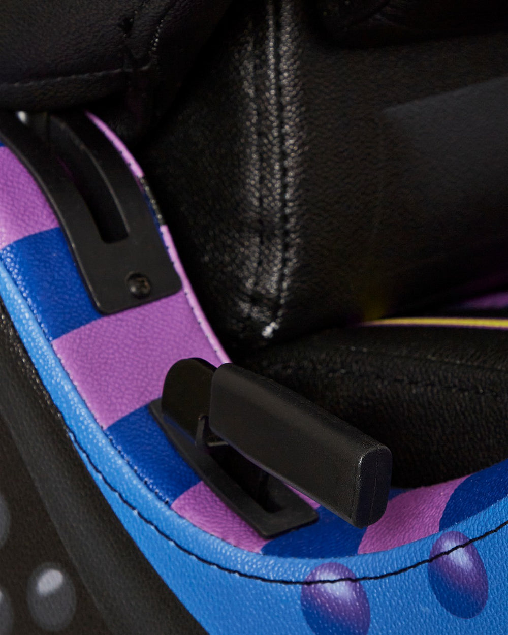 A.I. 12 BROOKLYN & BEYOND - SANDFLOWER COLLAB GAMING CHAIR | Sprayground Special Offer