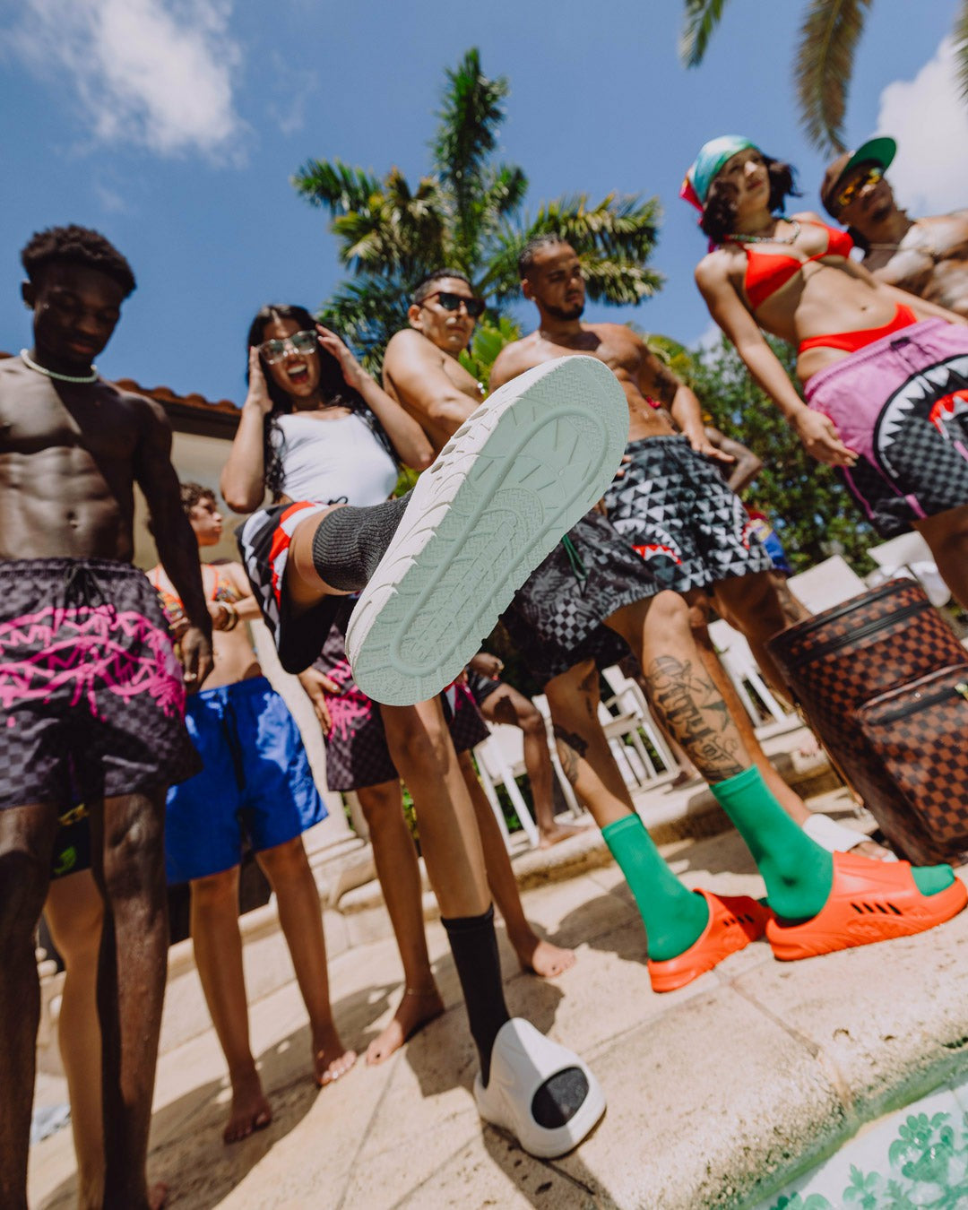 SHARK SLIDE (WHT) | Sprayground Value Deal
