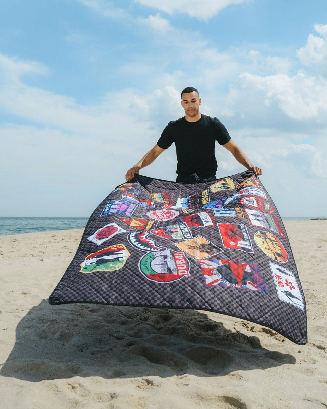 GLOBAL MOGUL UNLIMITED MILES PACKABLE BEACH MAT BLANKET WATER RESISTAN | Sprayground Bargain