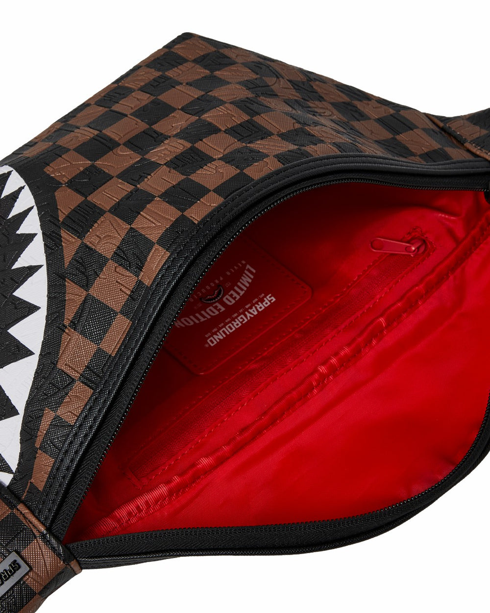 THE PRIVATE JET SHARK CLUB SAVVY CROSSBODY | Sprayground Savings