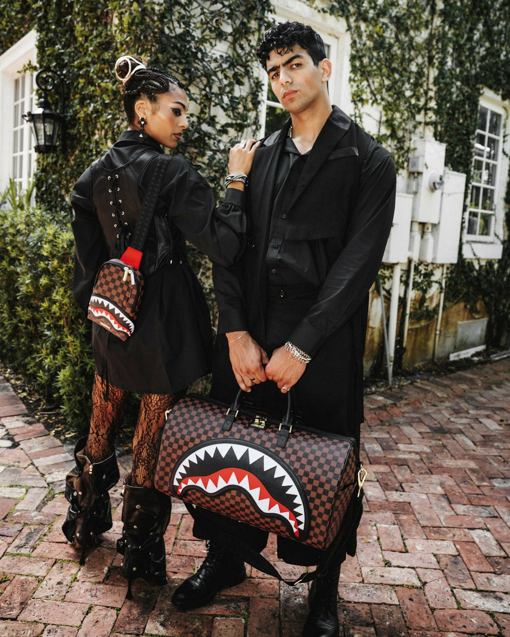 SAWTOOTH SHARKS IN PARIS ONE-STRAP SLING | Sprayground Discounted