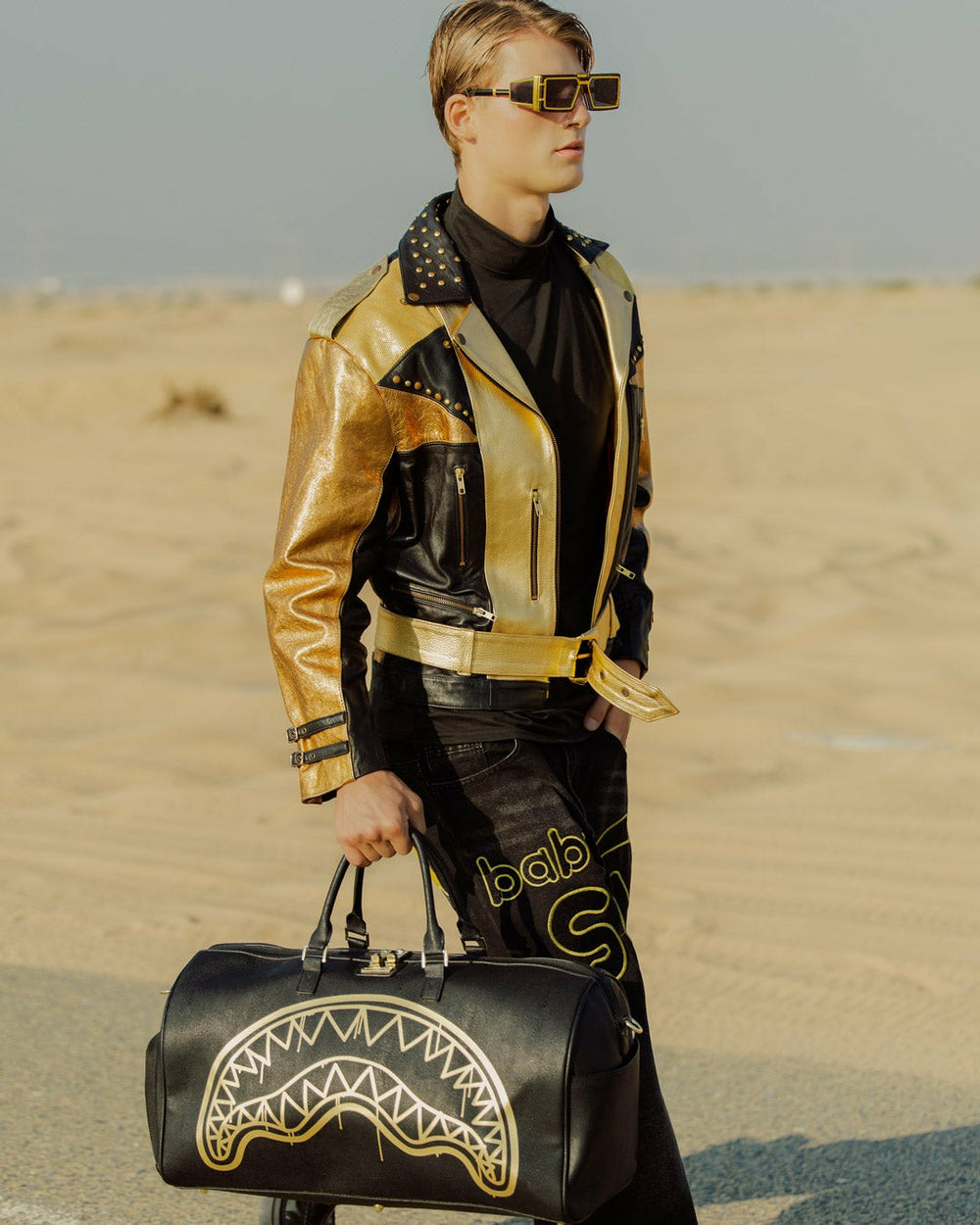 GOLD FANG DUFFLE | Sprayground Savings