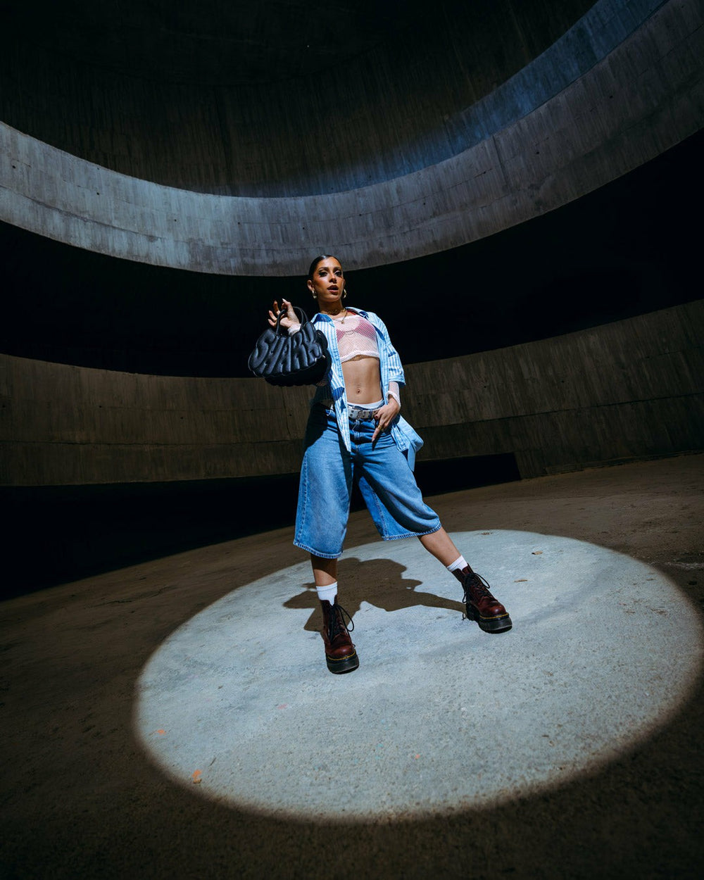 BUBBLE BUBBLE SHARK HANDBAG | Sprayground Value Deal