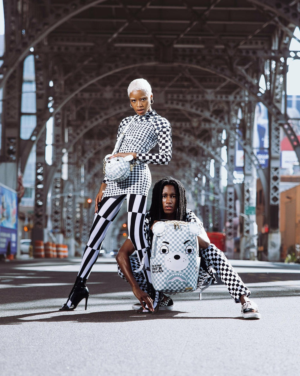 HAUTE BEAR BALL SLING | Sprayground On Sale