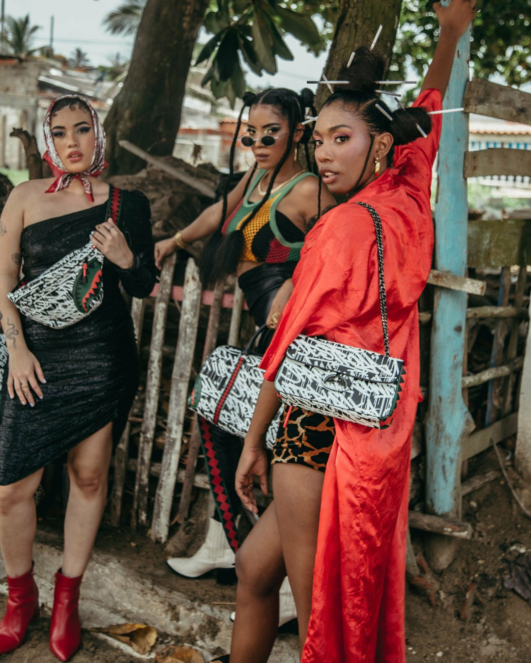NIGHT NIGHT SHARKCHAIN HANDBAG | Sprayground On Sale