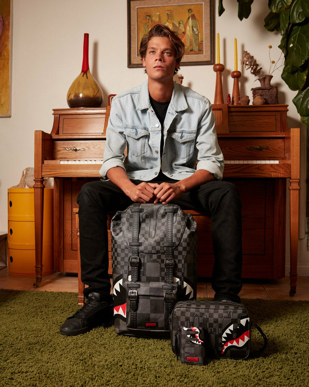 XTC GREY SHARKS IN PARIS HILLS BACKPACK | Sprayground Limited Offer