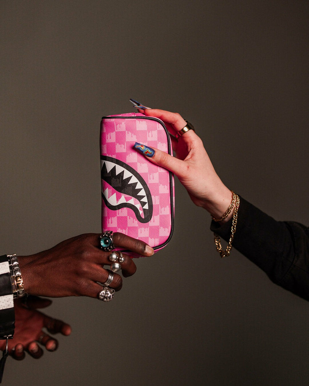 PINK PARADISE POUCH | Sprayground Outlets