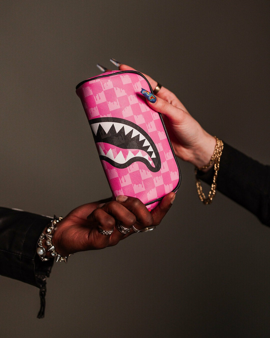 PINK PARADISE POUCH | Sprayground Outlets