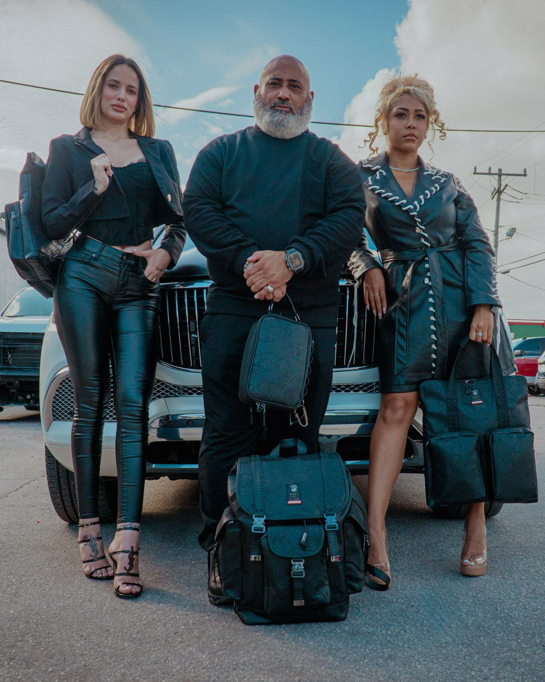 JAMES FIRST CLASS TYCOON TRAVELER CROSSOVER MESSENGER BAG | Sprayground Outlets