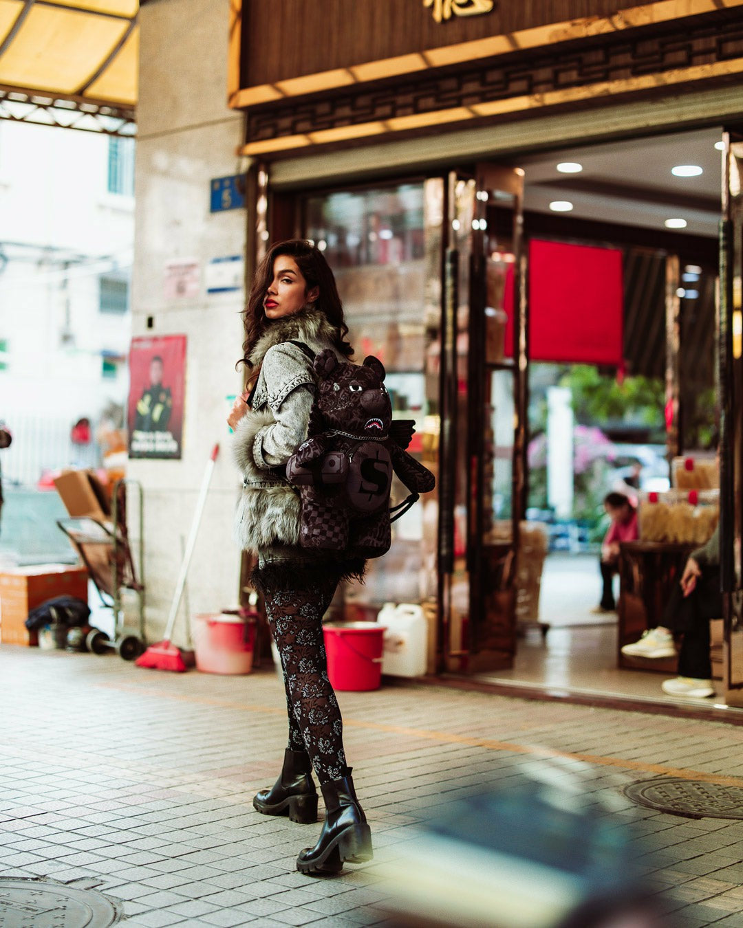 4AM MONEY WING BEAR BACKPACK | Sprayground Limited Offer