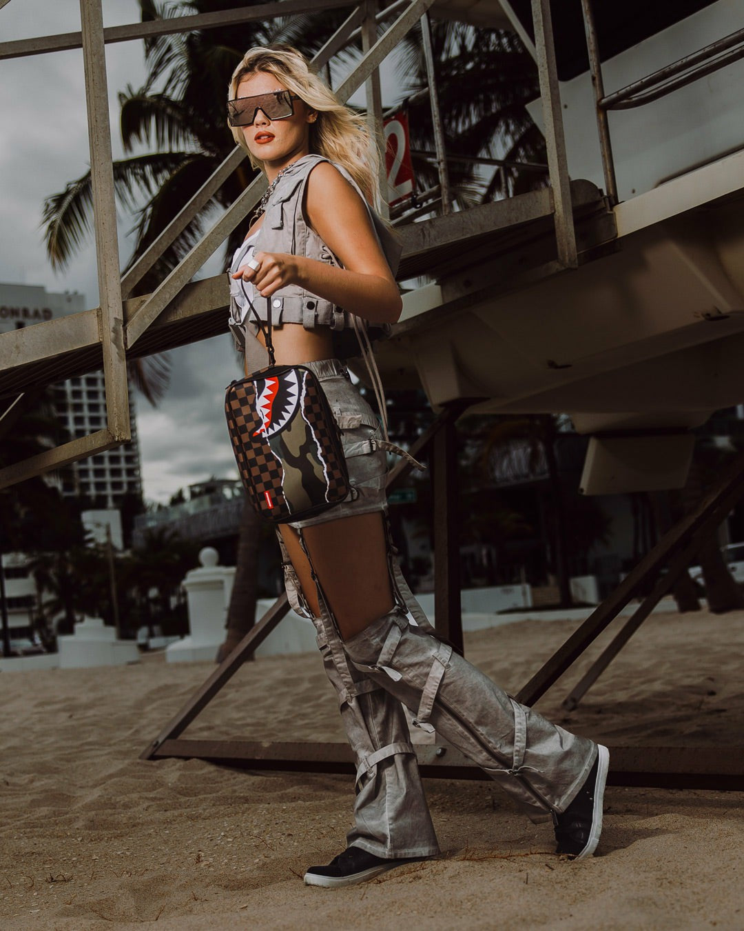 UNSTOPPABLE ENDEAVORS III TOILETRY BAG | Sprayground Outlets