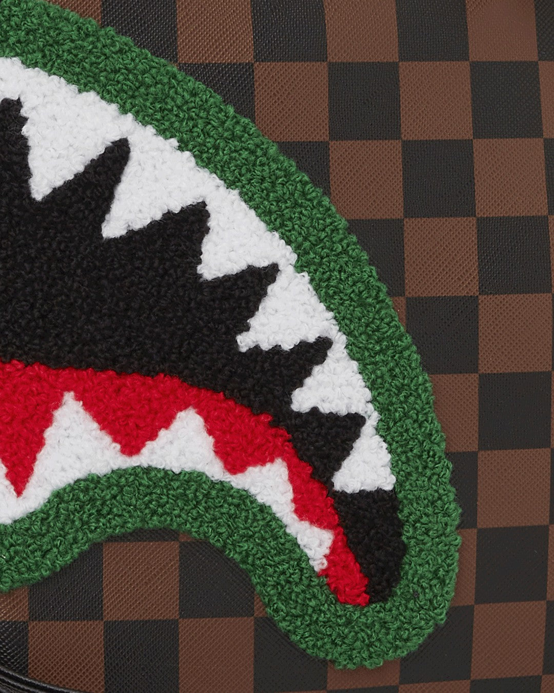 ROMEO AIR ITALIA SHARK TOILETRY BAG | Sprayground Savings