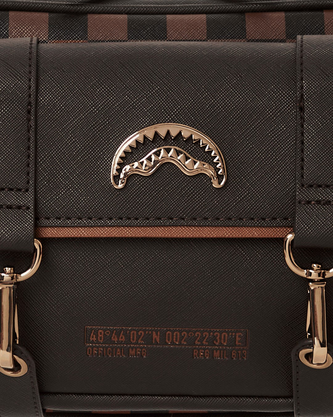 CHECKMATE ROYALE MESSENGER BRICK BAG | Sprayground Value Deal