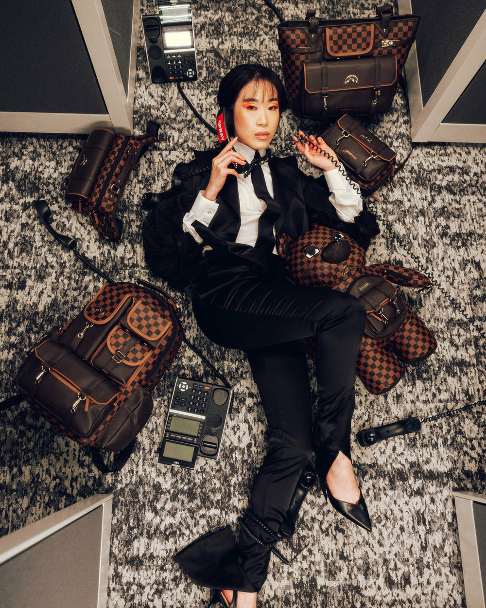 CHECKMATE ROYALE MESSENGER BRICK BAG | Sprayground Value Deal