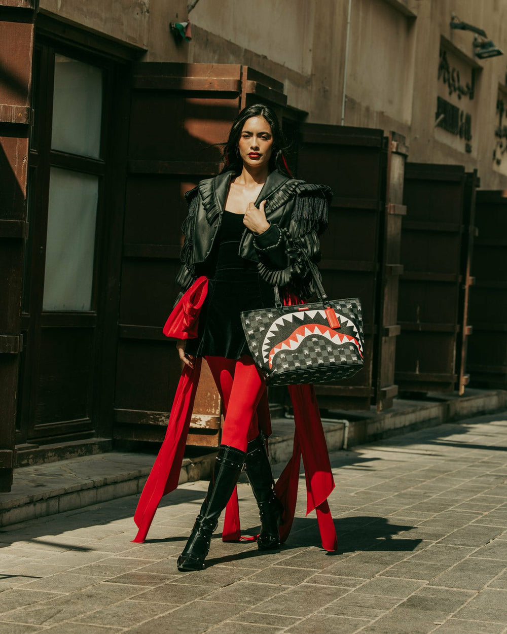 SHARK MOB HIDEOUT TOTE | Sprayground Exclusive Deal