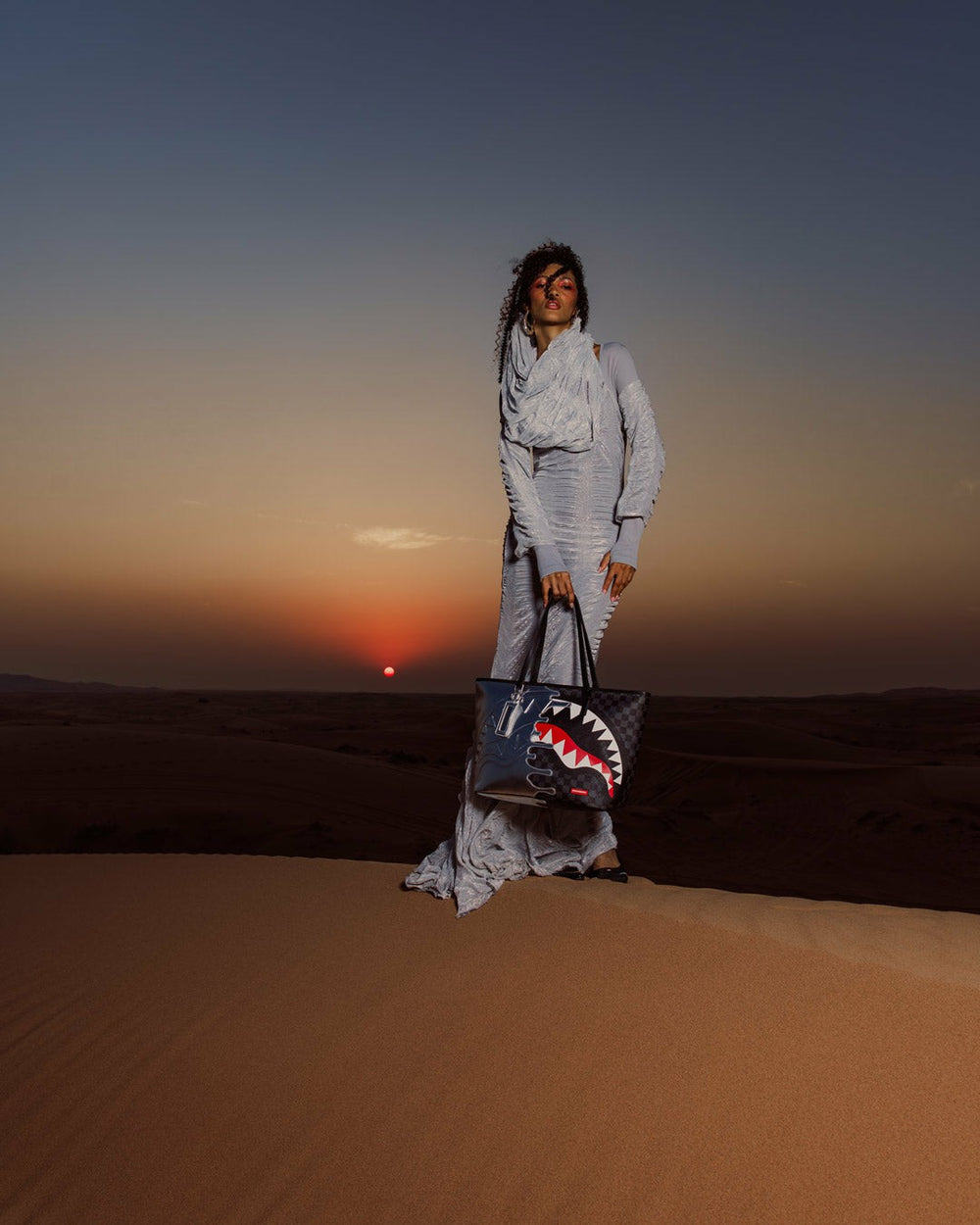 CHROME SPECTRE TOTE | Sprayground Special Offer