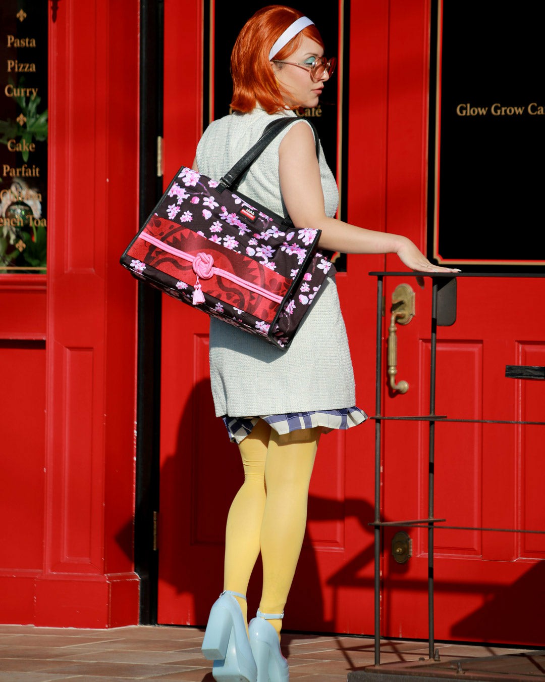 OUKA KENRAN HAYUMI HOKAZANO OFFICIAL COLLAB TORTUGA TOTE | Sprayground Discounted