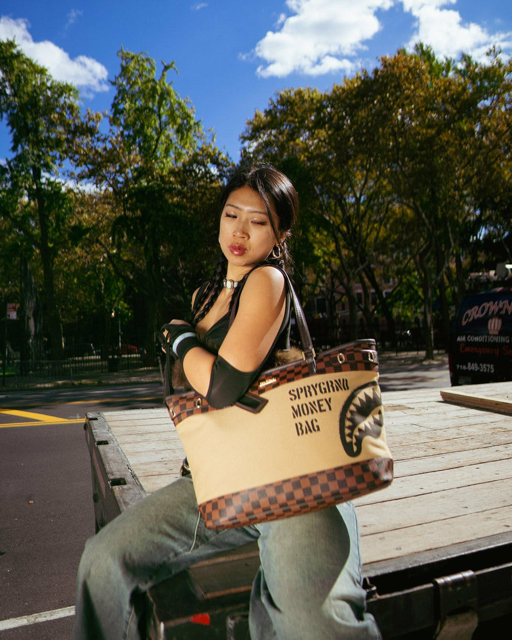 SPRAYGROUND MONEY BAG TOTE | Sprayground Value Deal