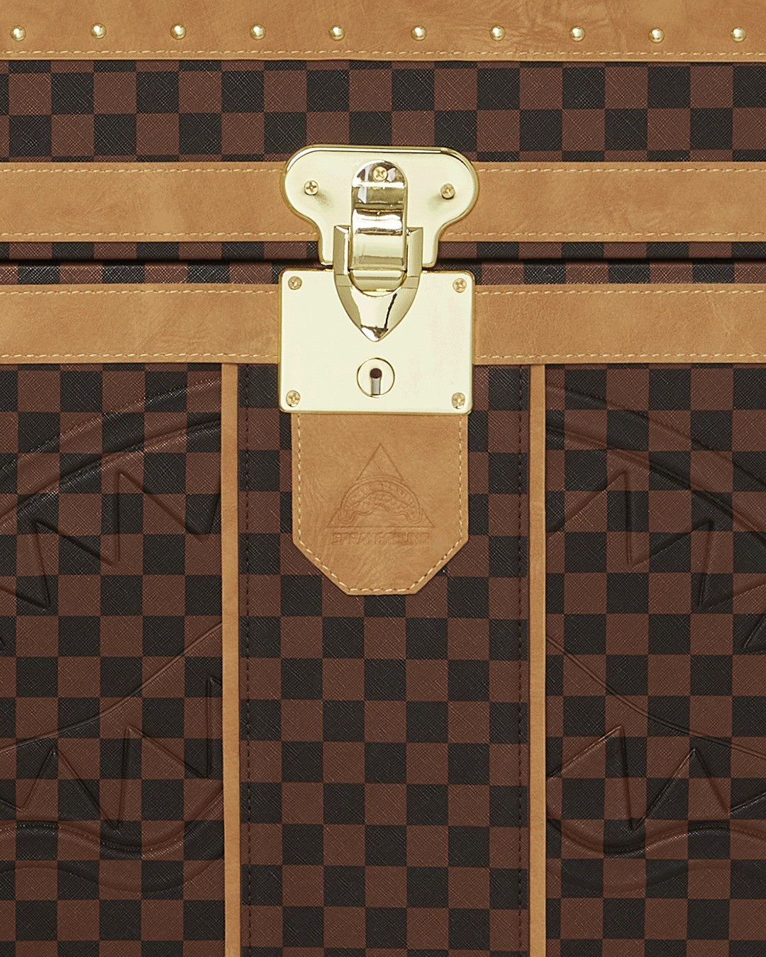 HENNYVILLE SHARKS IN PARIS TRUNK | Sprayground Hot Deal