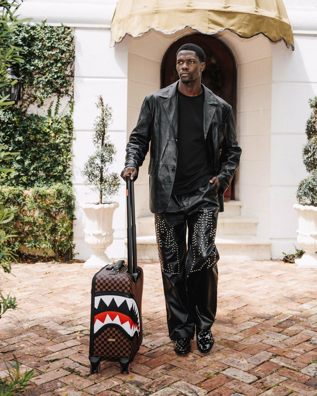 SAWTOOTH SHARKS IN PARIS CARRY-ON LUGGAGE | Sprayground Outlets