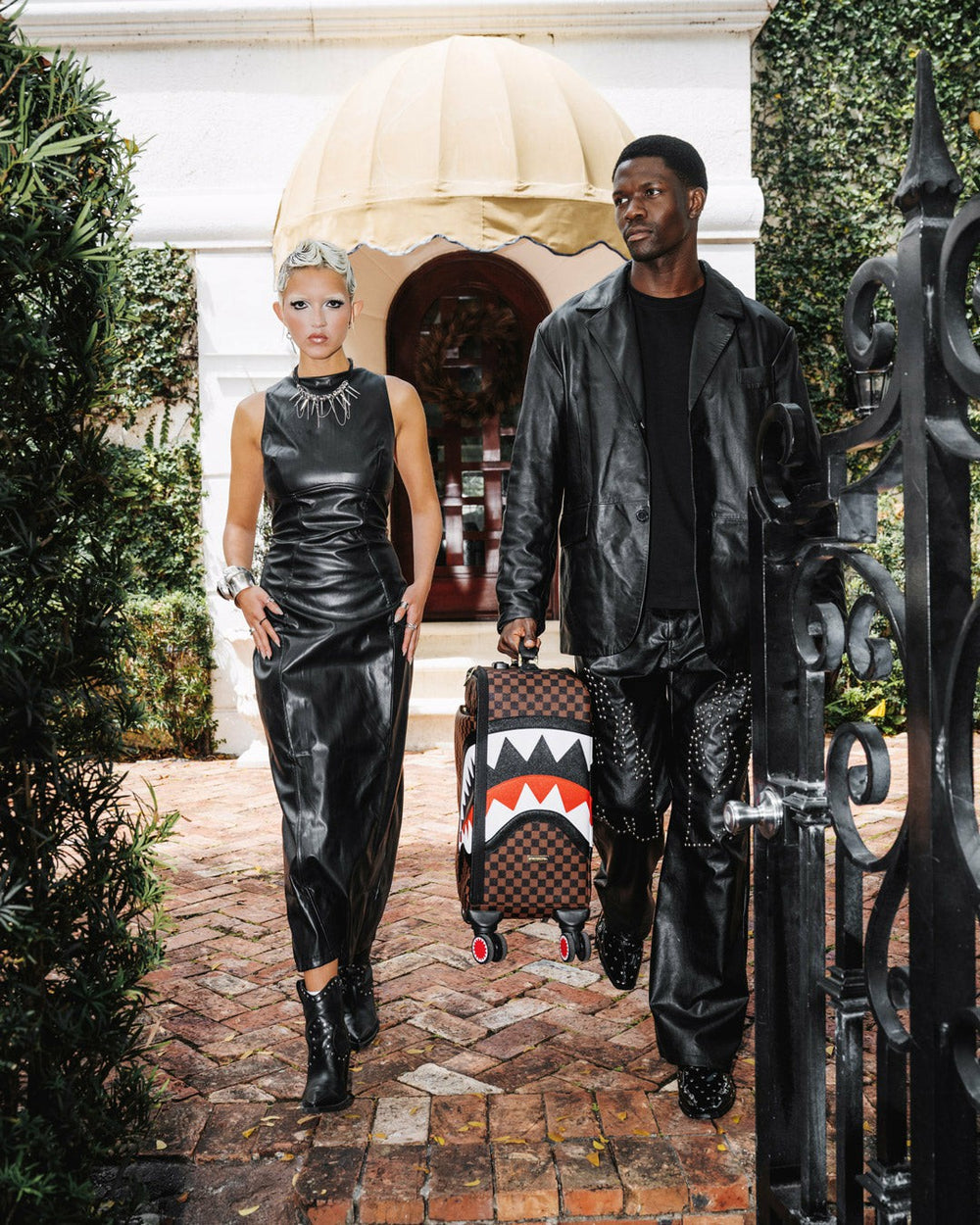 SAWTOOTH SHARKS IN PARIS CARRY-ON LUGGAGE | Sprayground Outlets