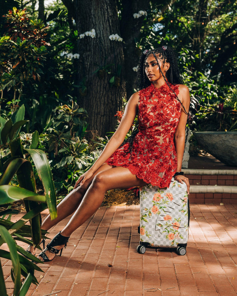 A.I. AFRICAN INTELLIGENCE ELEGANT ENERGY SHARKITECTURE CARRY-ON LUGGAG | Sprayground Hot Deal