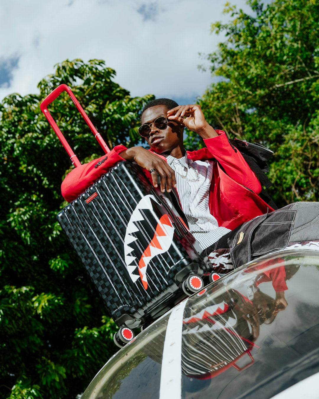 ATOMIC VAPOR SHARKNAUTICS HARDSHELL CARRY-ON LUGGAGE | Sprayground Hot Deal