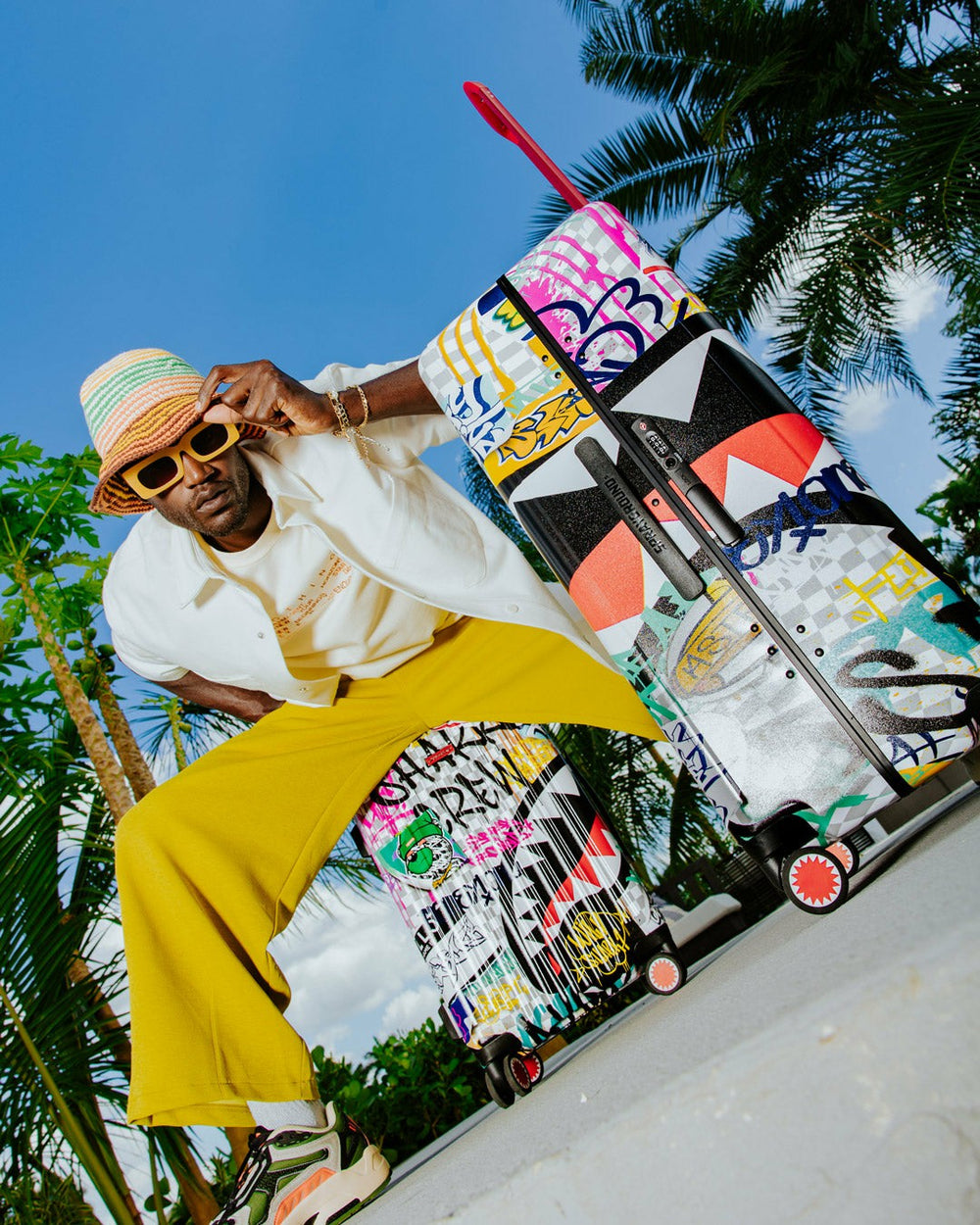 CREATE ANOTHER DAY SHARKNAUTICS HARDSHELL CARRY-ON LUGGAGE | Sprayground Limited Offer