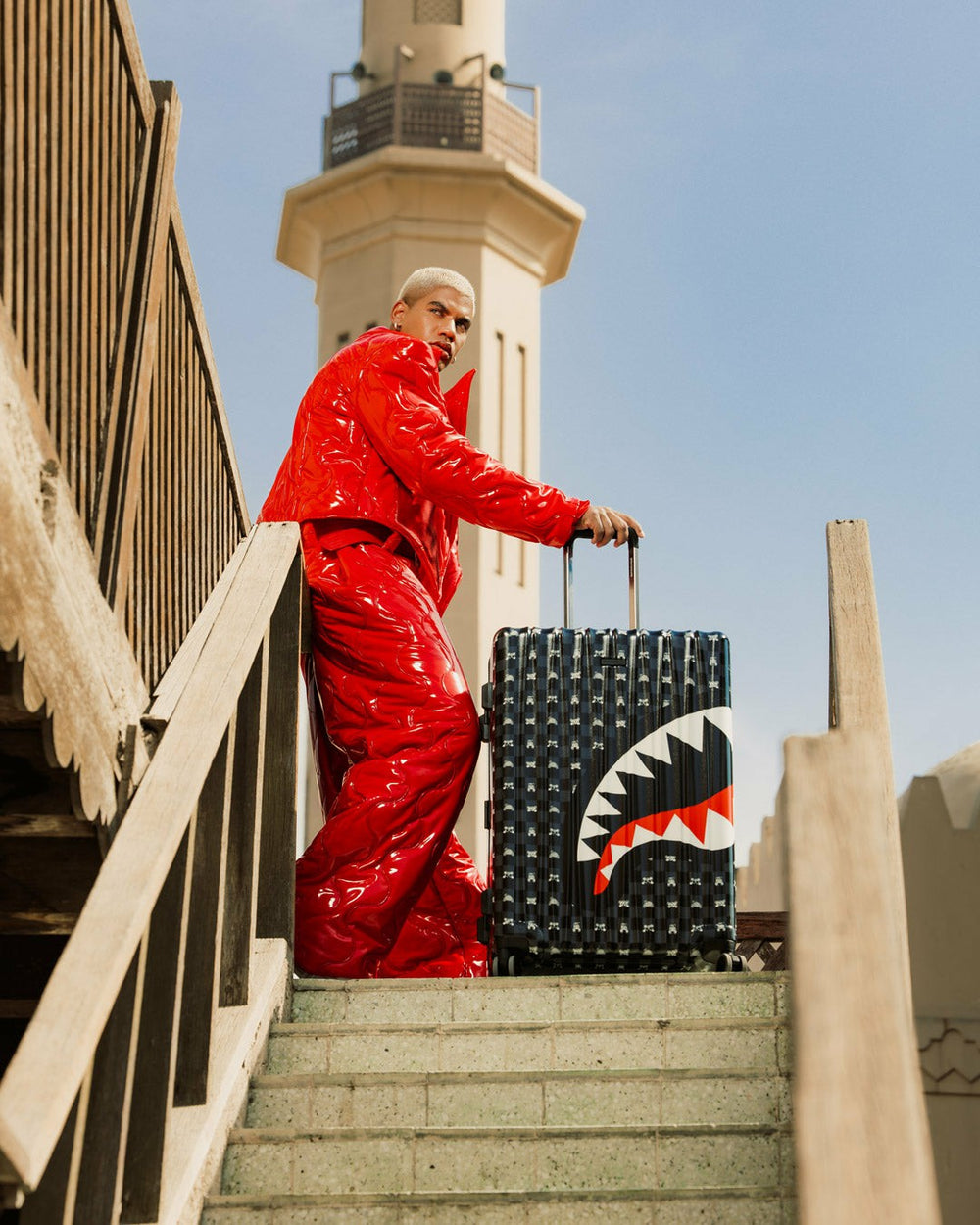 SHARK MOB HIDEOUT FULL-SIZE LUGGAGE | Sprayground Bargain
