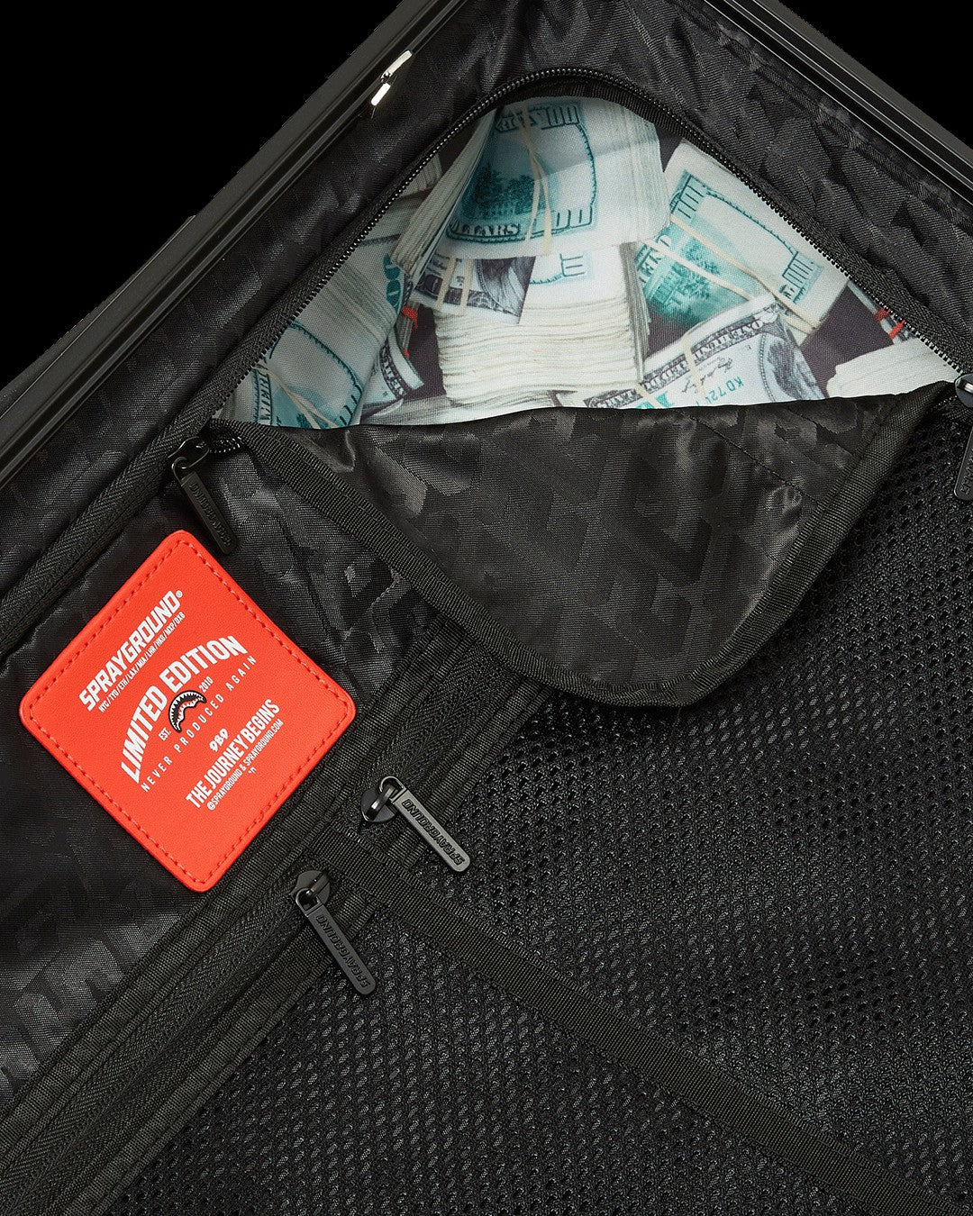 GOLD FANG FULL-SIZE LUGGAGE | Sprayground Exclusive Deal