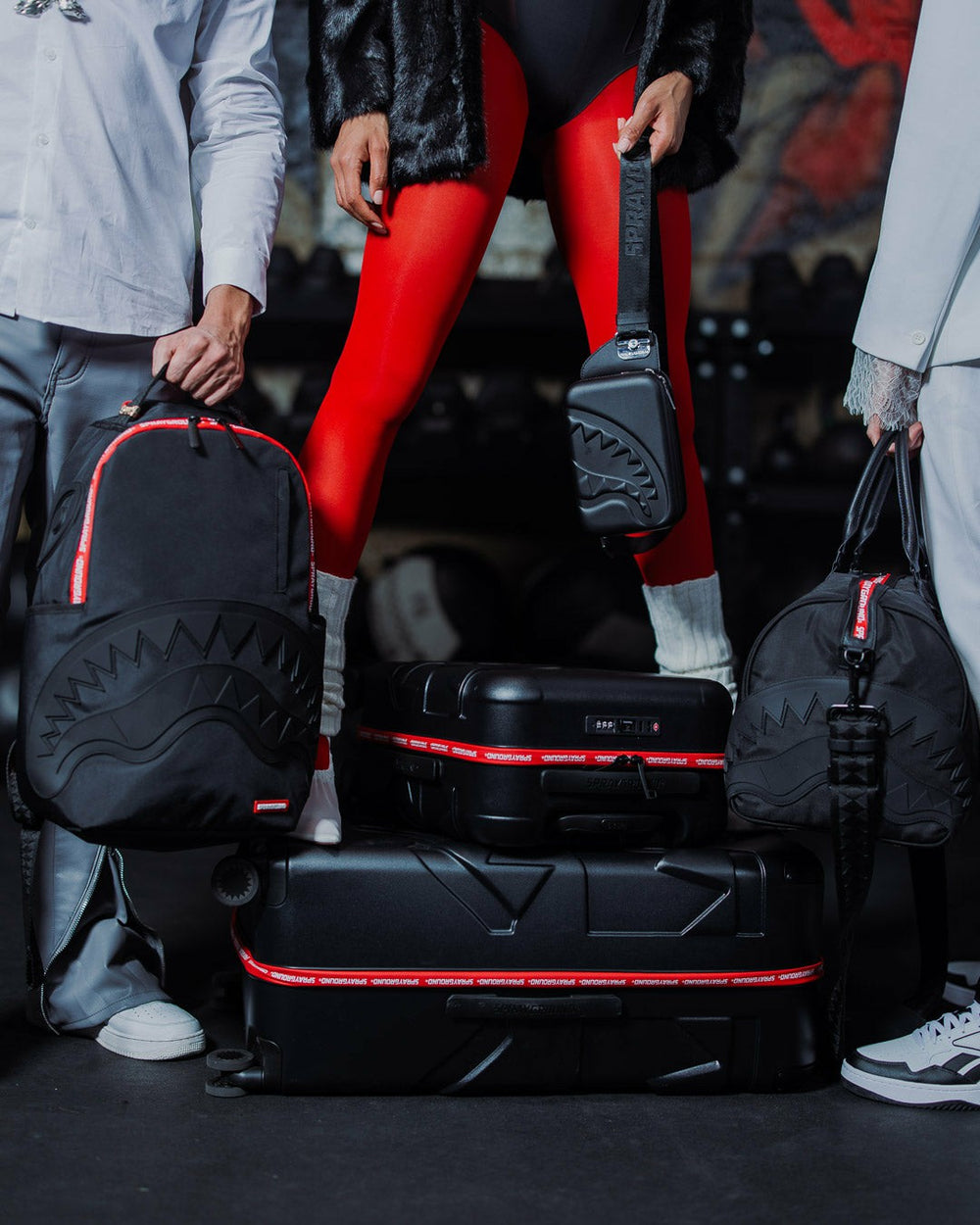 THE HERO SHARKITECTURE FULL-SIZE LUGGAGE | Sprayground Bargain
