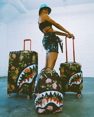 SHARKFLOWER 29.5” FULL-SIZE SHARKNAUTICS LUGGAGE | Sprayground Sale