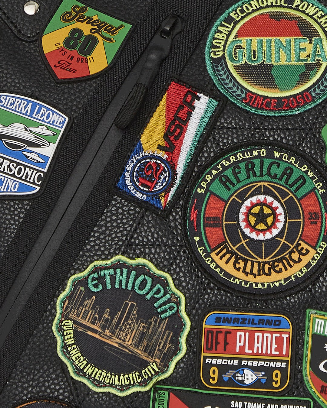 A.I. THE 54 (PATCHES OF AFRICA) CARGO TOTE | Sprayground Savings