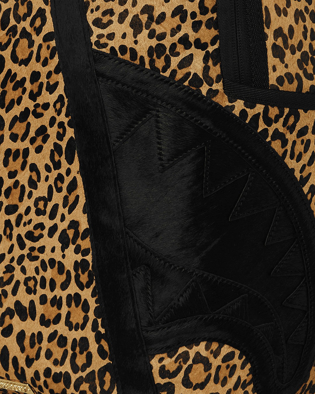 AFRICAN INTELLIGENCE 9 COURAGE LIVES ON BACKPACK - SANDFLOWER COLLAB | Sprayground Outlets