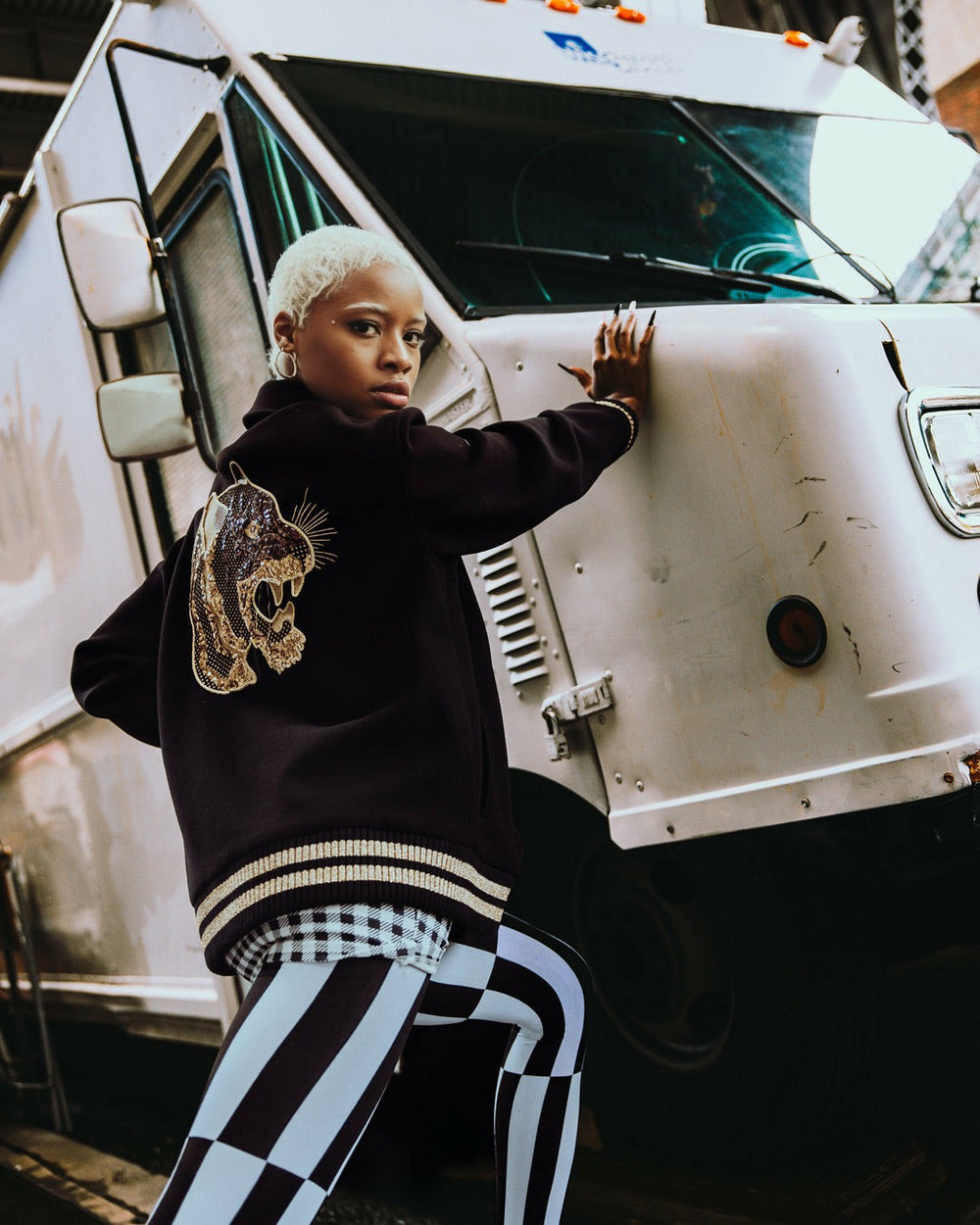 A.I.9 AFRICAN INTELLIGENCE GUILDED LEOPARD - SANDFLOWER COLLAB VARSITY | Sprayground Discounted