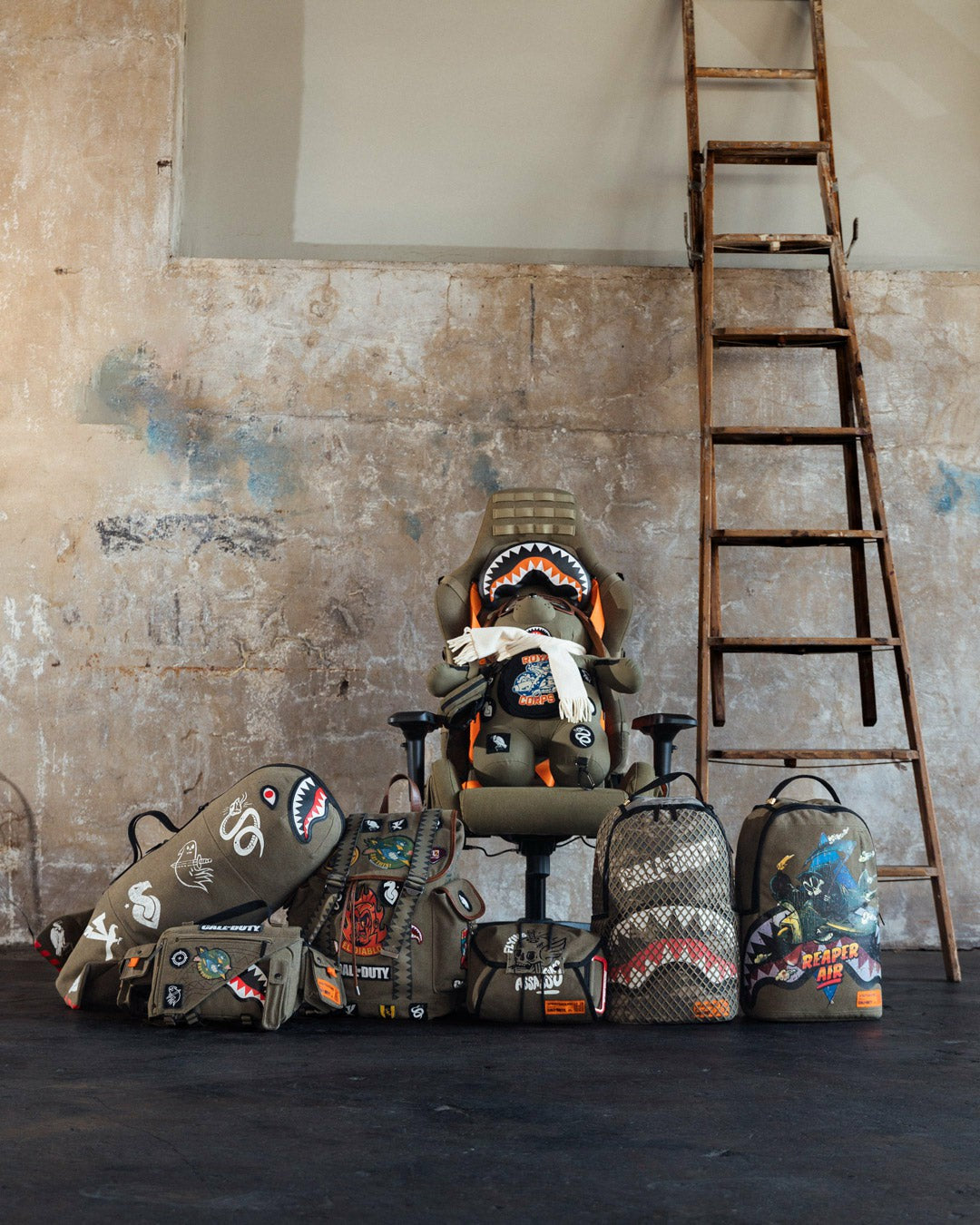 CALL OF DUTY NEVER BACK DOWN CROSSBODY | Sprayground Bargain