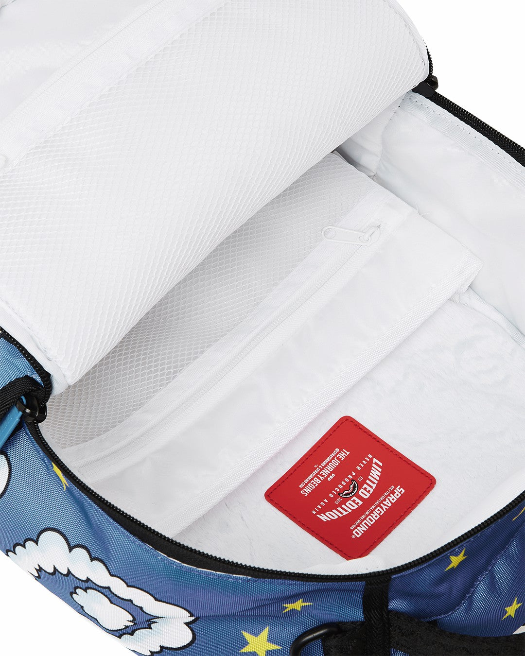 CASPER CLOUDS SHARK DLXSR BACKPACK | Sprayground On Sale