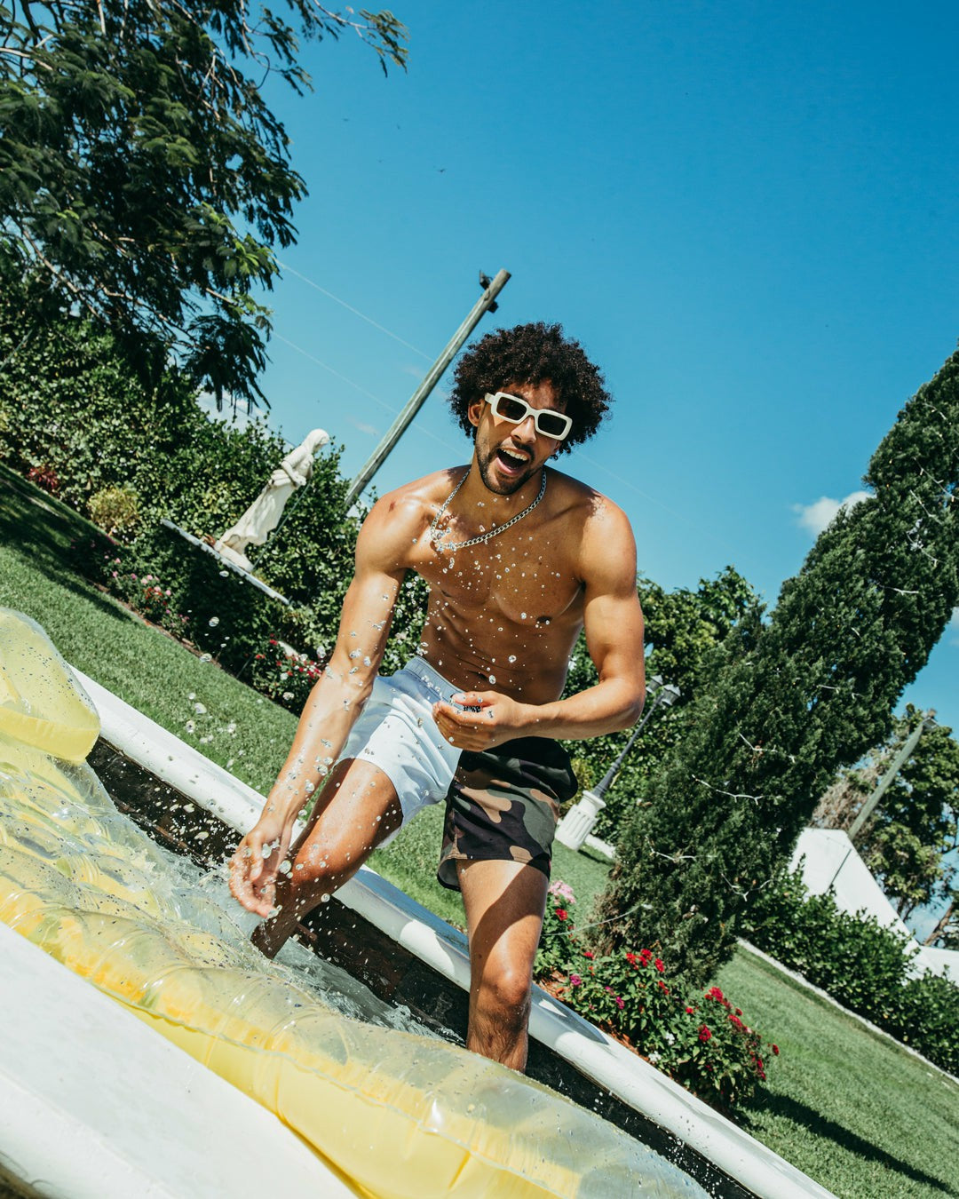 SPLIT BITE CAMO SHOTO SWIM TRUNKS | Sprayground Sale