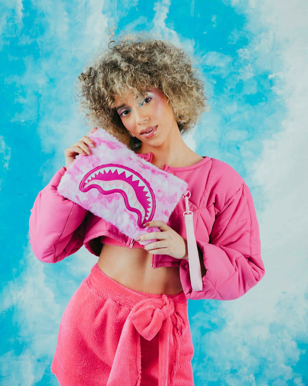 FURRROCIOUS IN PINK CROSSOVER CLUTCH | Sprayground Bargain
