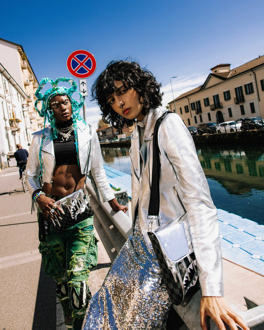 GHOST DRIP CROSSOVER CLUTCH | Sprayground Savings