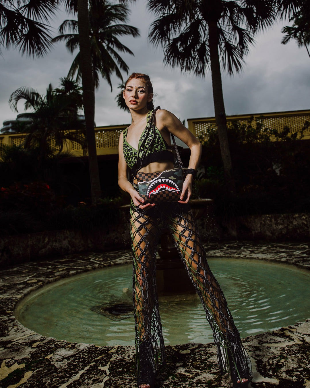 UNSTOPPABLE ENDEAVORS III CROSSOVER CLUTCH | Sprayground Limited Offer